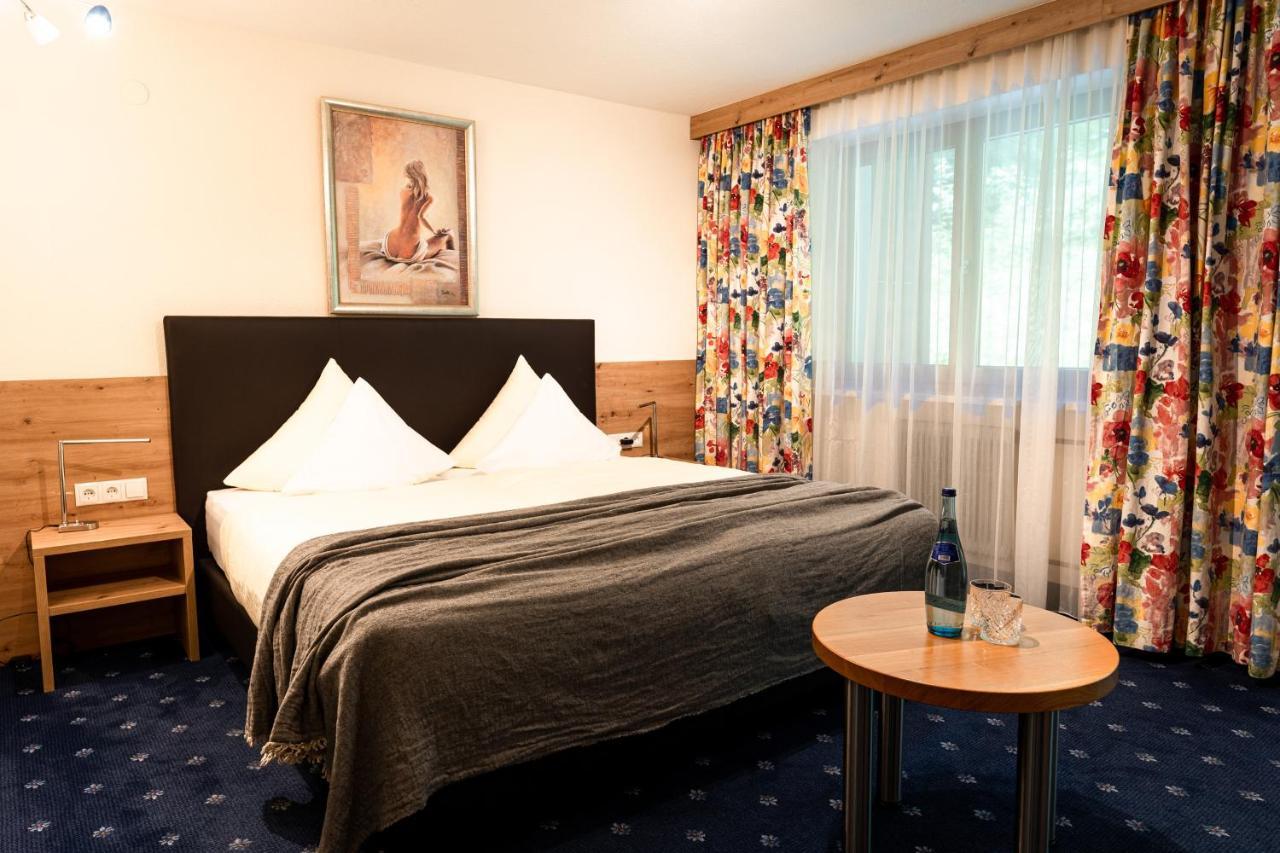 קאונרטל Hotel Edelweiss מראה חיצוני תמונה