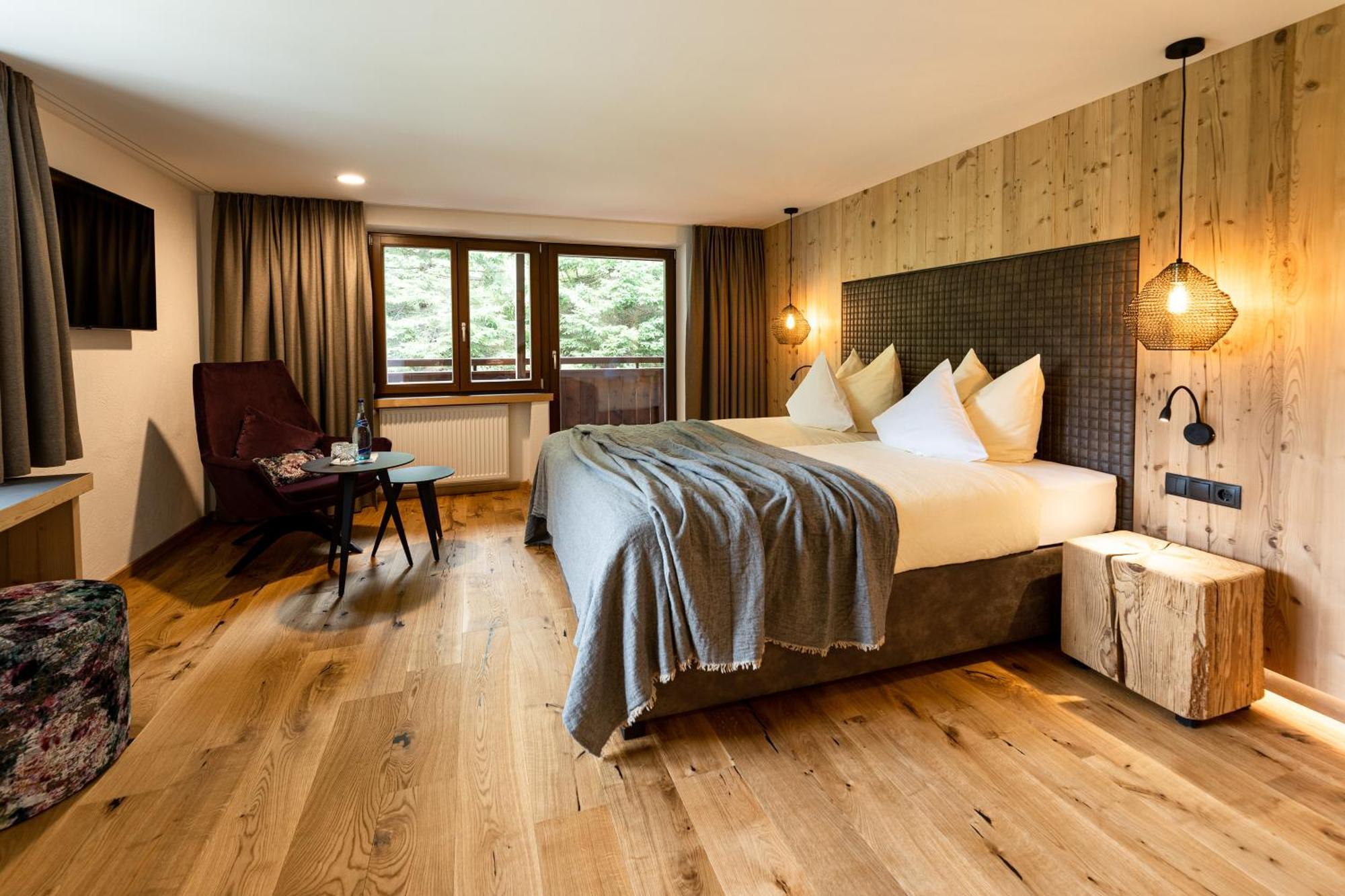קאונרטל Hotel Edelweiss מראה חיצוני תמונה